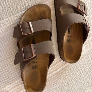 Birkenstock Arizona Double Strap with Buckles, Brown, Used - Like New. Size 40